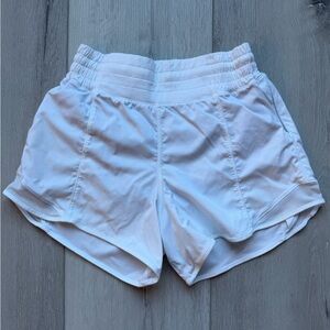 Hotty Hot High-Rise Lined Short 4"
Size 4